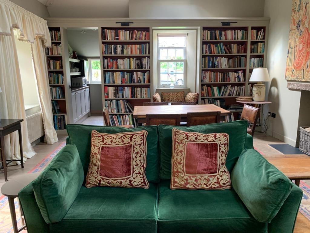 Holiday home Barns Library