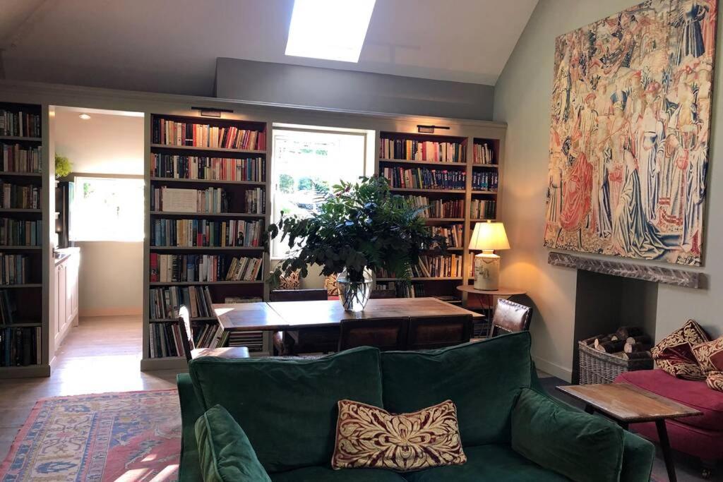 Barns Library Holiday home